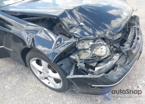 2005 Mercedes-Benz Clk 320 z USA, uszkodzony, nr VIN WDBTK65J85F149075